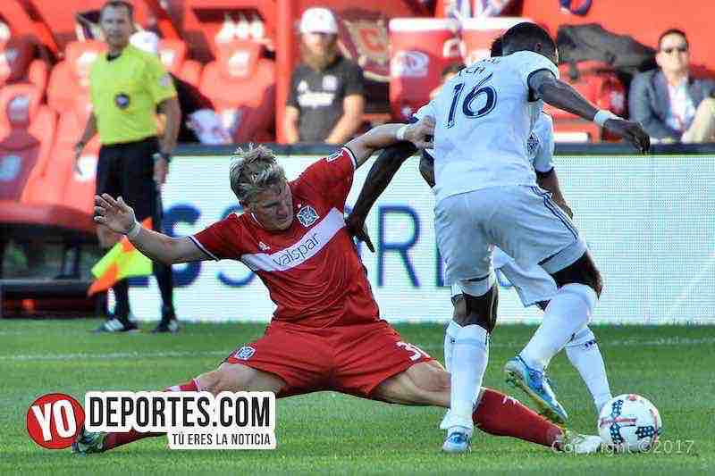 Chicago Fire se trepa al liderato de la MLS goleando a Vancouver White Caps
