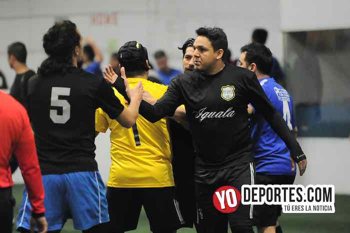 Iguala echa al favorito Reynosa FC por la final de veteranos de Chitown Futbol