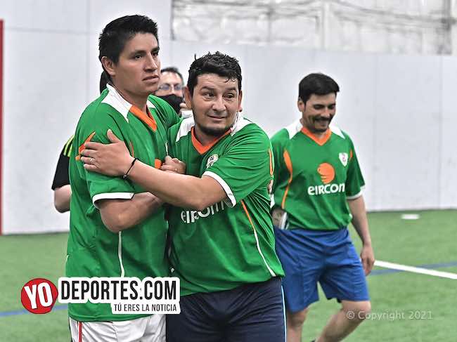 Fernando Velasquez empata partido y el portero Erick Colín es el héroe en los penales