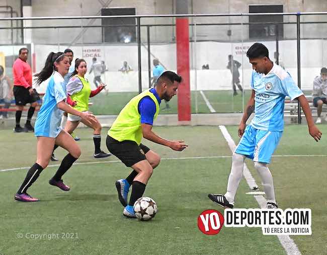 Iguala sigue mandando en futbol mixto de AKD League