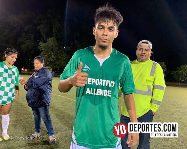 Ricardo Silva de Universal 48 hunde al Honduras con tres goles en AKD