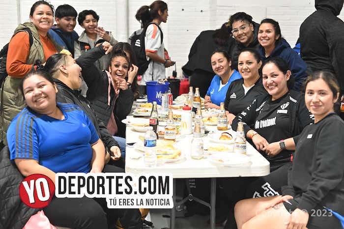 Kelly Soccer League festeja Rosca de Reyes para sus equipos en Chitown Sofive Chicago